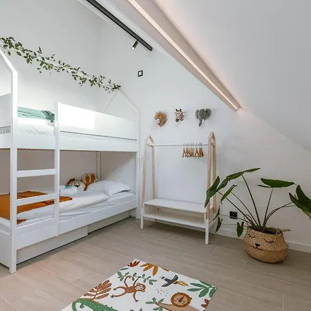 Beautiful Modern Holiday House With Private Garden Tatil Evi *